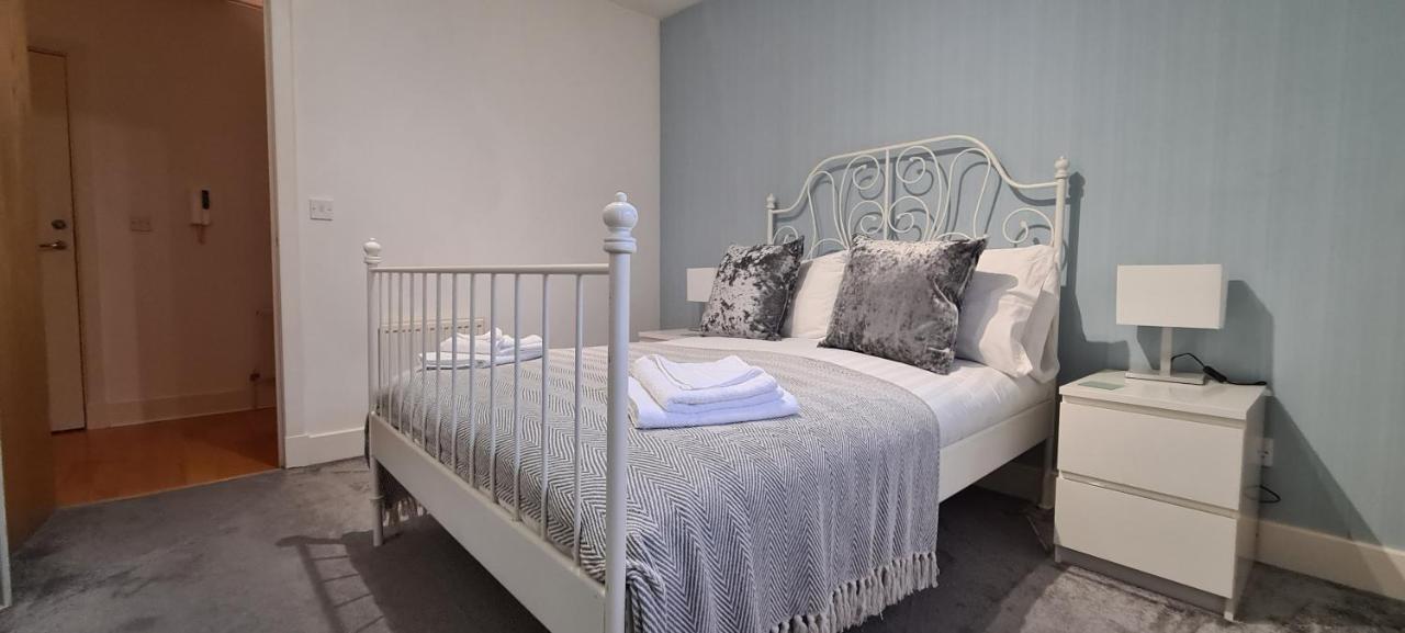 Pass The Keys Spacious 3Beds Flat Near City Centre - Free Parking Единбург Екстер'єр фото